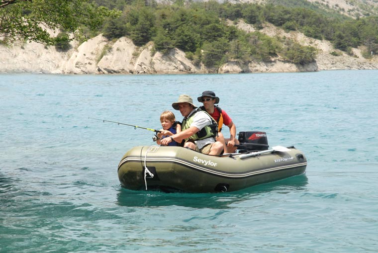 Motorboot ST270W-HF - hochwertiges Angelboot f&uuml;r  den professionellen Angelsport;